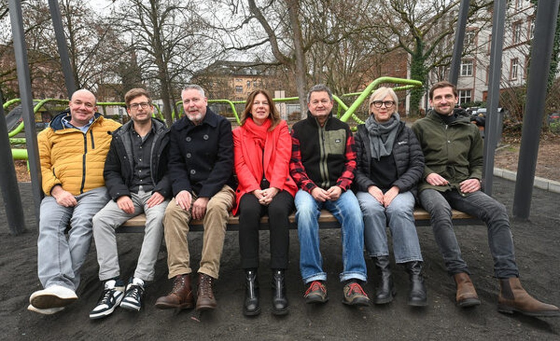 Große Schaukel auf dem Schulberg wird neuer Aussichtspunkt über die Innenstadt Große Schaukel auf dem Schulberg wird neuer Aussichtspunkt über die Innenstadt