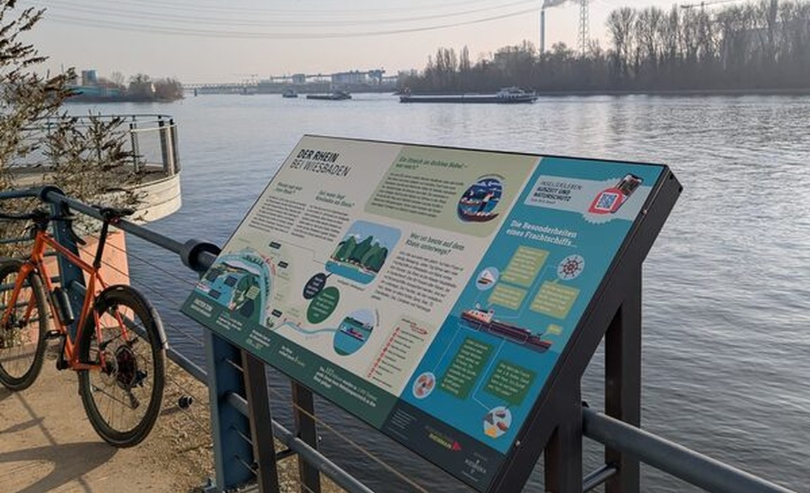 Interaktive Infotafeln an Rhein und Main ergänzen Wiesbadener Uferwege