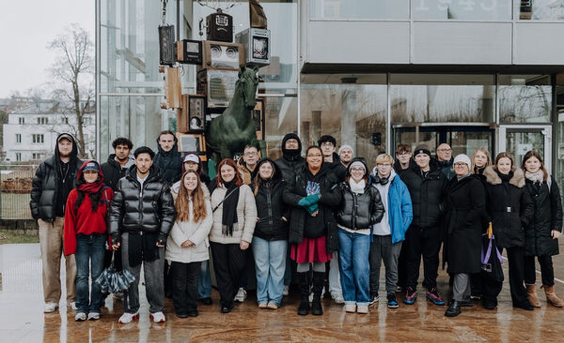 Jugendliche aus Deutschland, Slowenien und Portugal diskutieren Medienkompetenz in Wiesbaden Jugendliche aus Deutschland, Slowenien und Portugal diskutieren Medienkompetenz in Wiesbaden