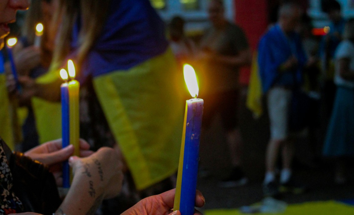 Mahnwache in Eltville für die Ukraine angekündigt: Weihnachtslieder und Glühwein Mahnwache in Eltville für die Ukraine angekündigt: Weihnachtslieder und Glühwein