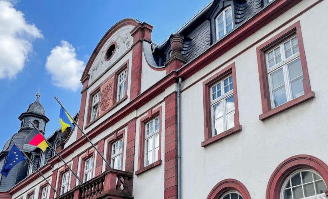 Sektfest führt zu eingeschränkten Öffnungszeiten in Eltville am Montag