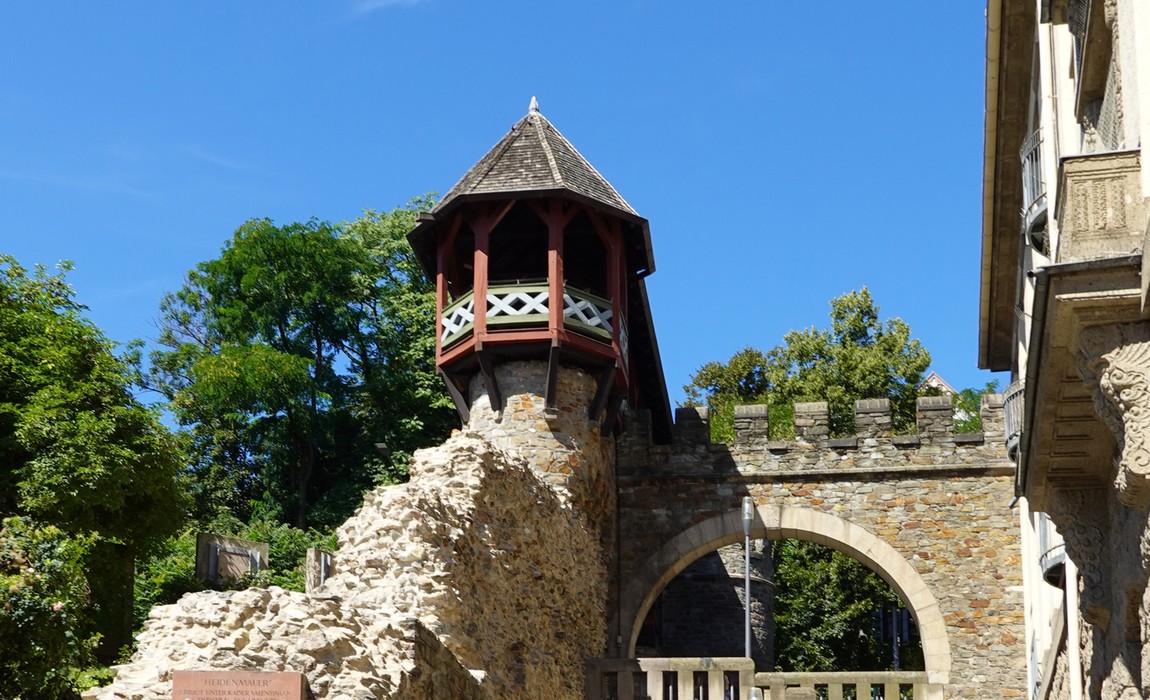 Vortrag in Wiesbaden: Historisches Rätsel um Heidenmauer im Blick Vortrag in Wiesbaden: Historisches Rätsel um Heidenmauer im Blick